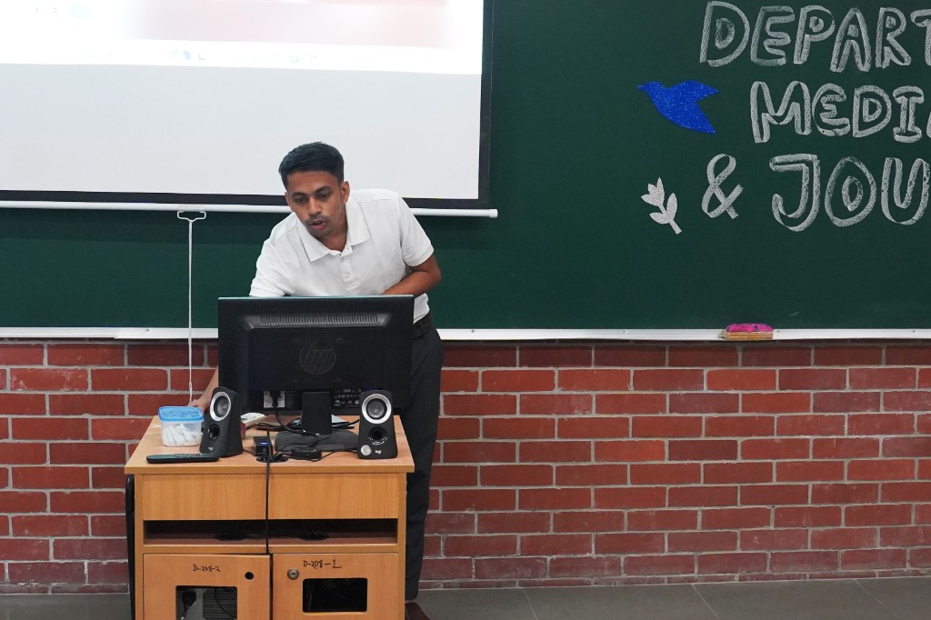 Miraz leading the digital verification workshop