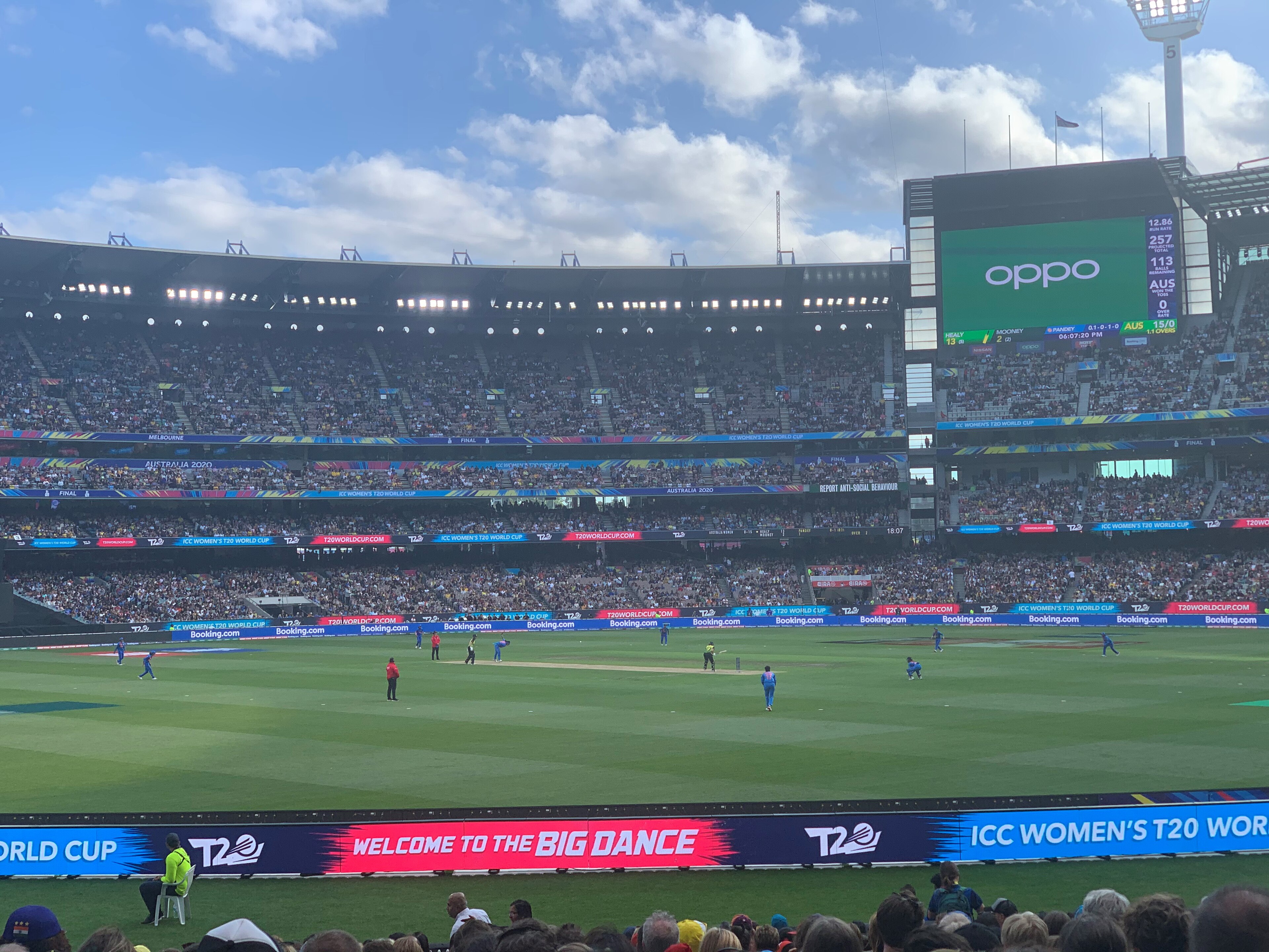 ICC Women's T20 World Cup Final Live Match at MCG with 86,000 Cheering Fans